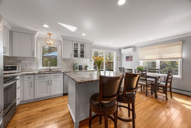 21 Many Oaks Cir, Yarmouth, MA 02675
