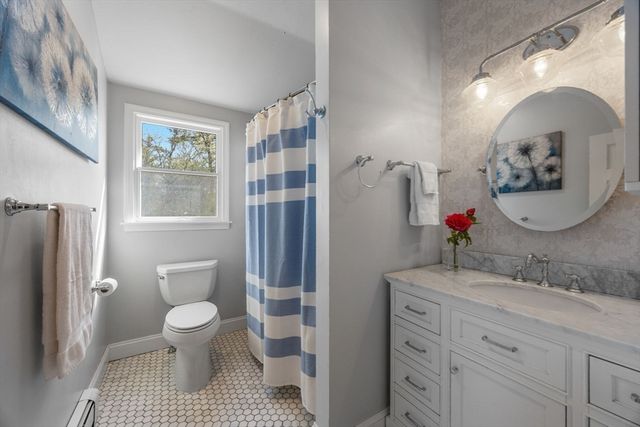 21 Many Oaks Cir, Yarmouth, MA 02675