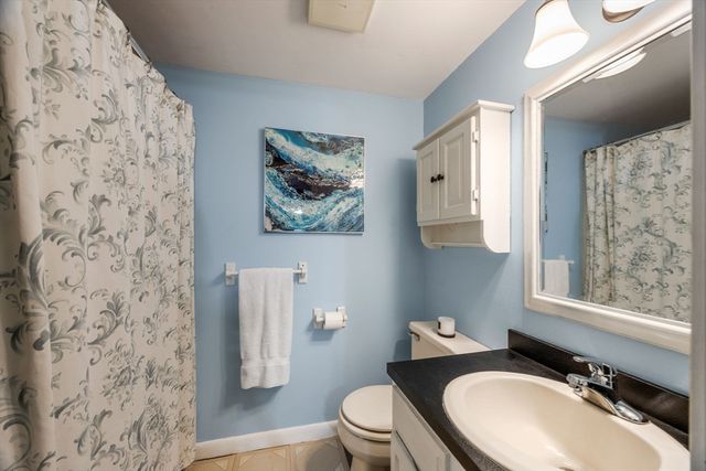 21 Many Oaks Cir, Yarmouth, MA 02675