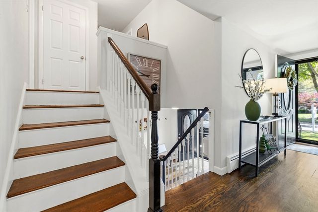 75 Perry Avenue, Lynnfield, MA 01940