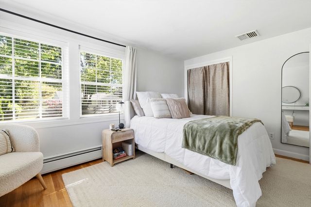 75 Perry Avenue, Lynnfield, MA 01940