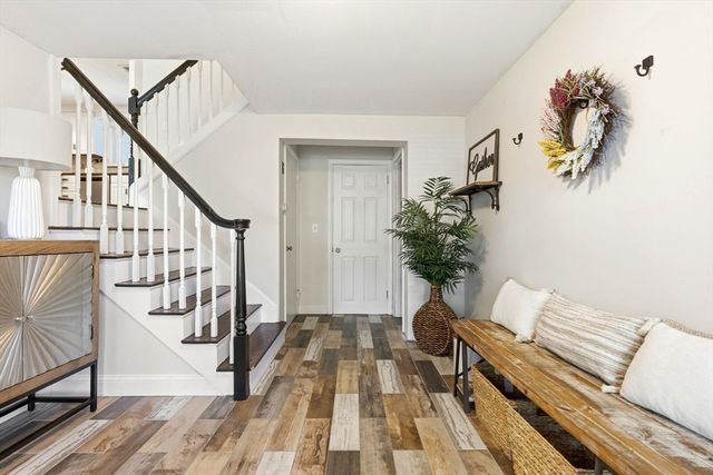 75 Perry Avenue, Lynnfield, MA 01940