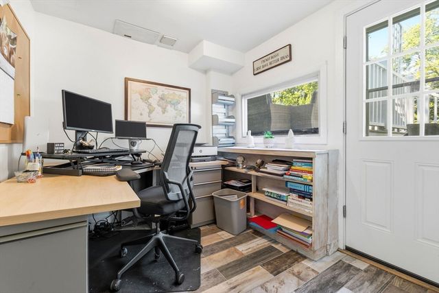 75 Perry Avenue, Lynnfield, MA 01940