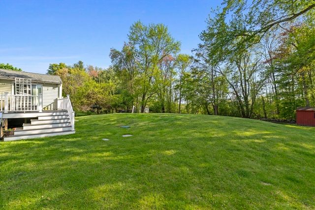 75 Perry Avenue, Lynnfield, MA 01940