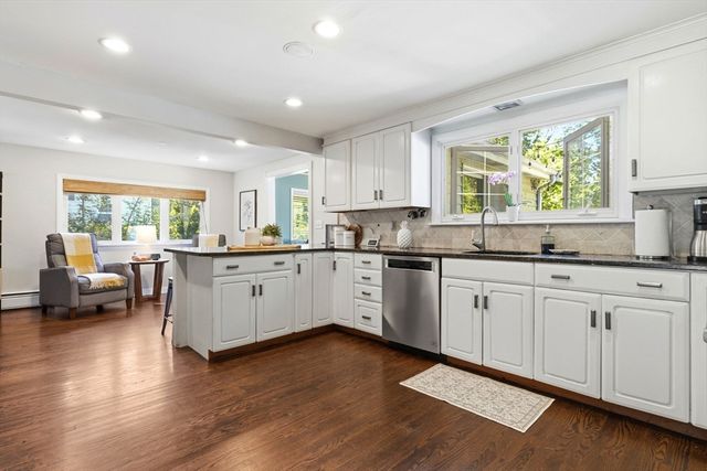 75 Perry Avenue, Lynnfield, MA 01940