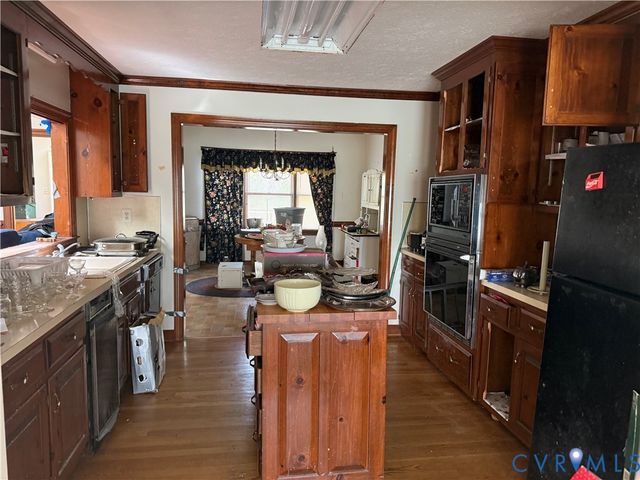 9045 Tate Ln, Hanover, VA 23116