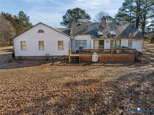 9045 Tate Ln, Hanover, VA 23116