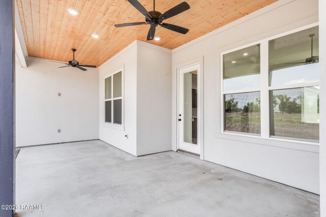 125 Chase Drive, Scott, LA 70583