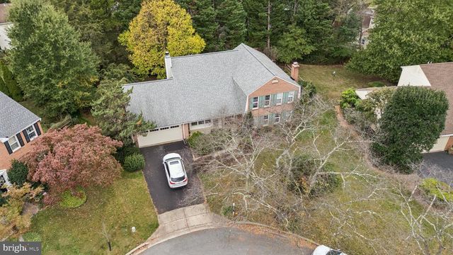 6 THORBURN PL, Gaithersburg, MD 20878