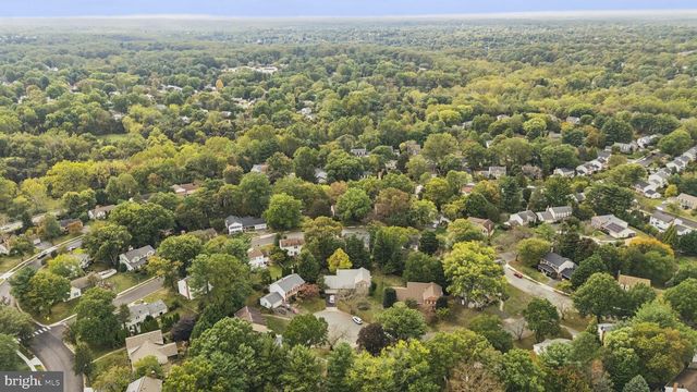 6 THORBURN PL, Gaithersburg, MD 20878