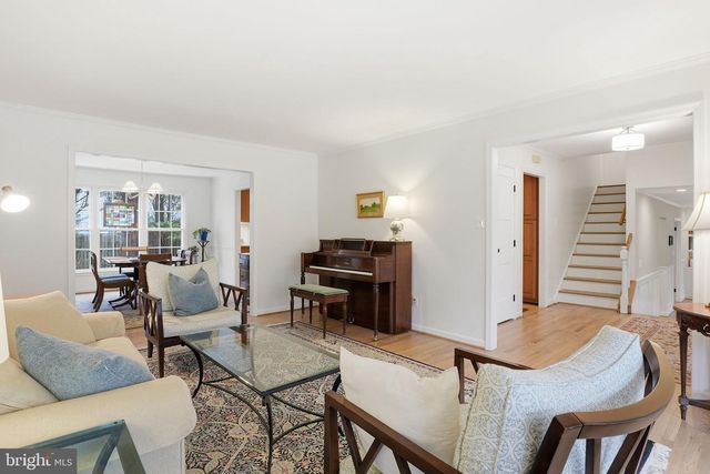 6 THORBURN PL, Gaithersburg, MD 20878