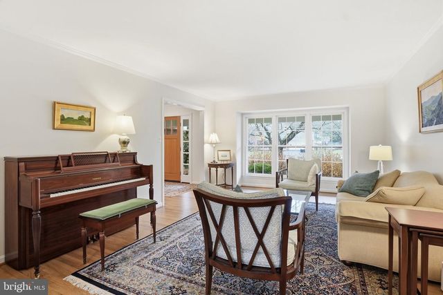 6 THORBURN PL, Gaithersburg, MD 20878