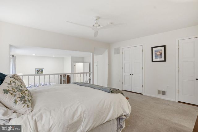 6 THORBURN PL, Gaithersburg, MD 20878