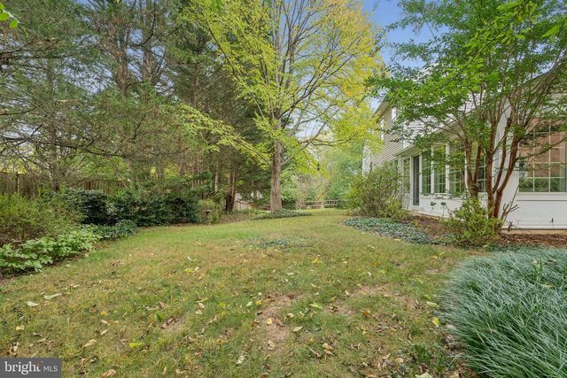 6 THORBURN PL, Gaithersburg, MD 20878