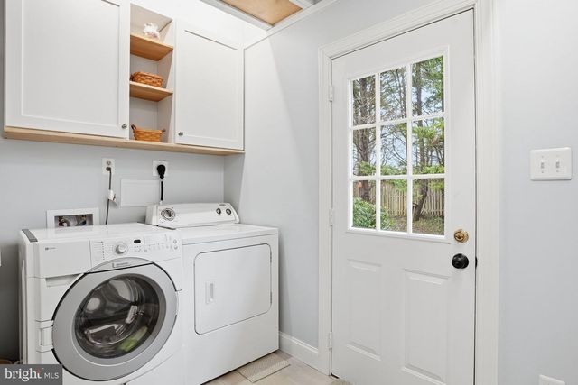 6 THORBURN PL, Gaithersburg, MD 20878