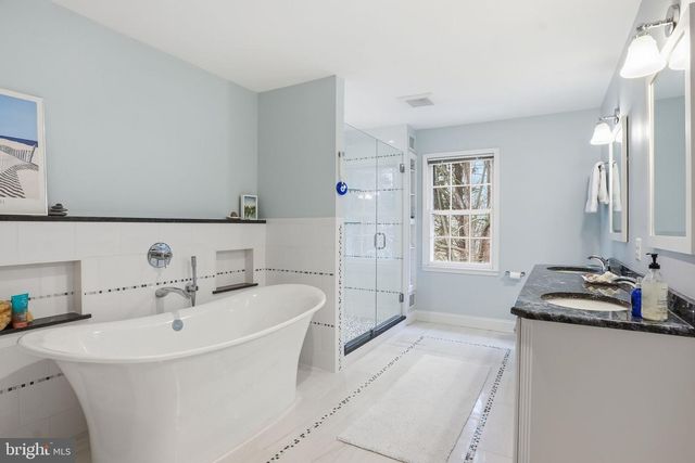 6 THORBURN PL, Gaithersburg, MD 20878