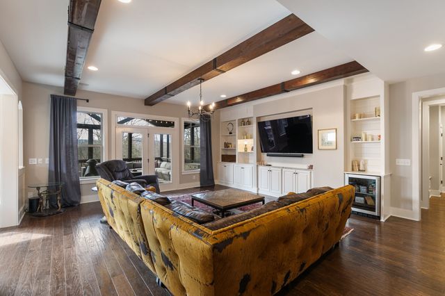 6729 Falls Ridge Ln, College Grove, TN 37046