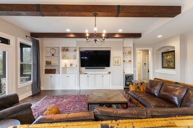 6729 Falls Ridge Ln, College Grove, TN 37046