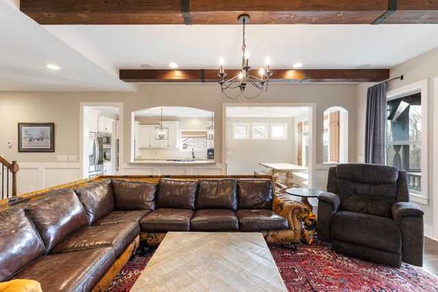 6729 Falls Ridge Ln, College Grove, TN 37046