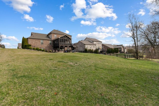 6729 Falls Ridge Ln, College Grove, TN 37046