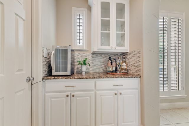 2325 Shoreham Circle, Lewisville, TX 75056