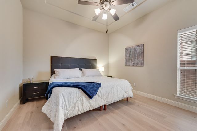 2325 Shoreham Circle, Lewisville, TX 75056