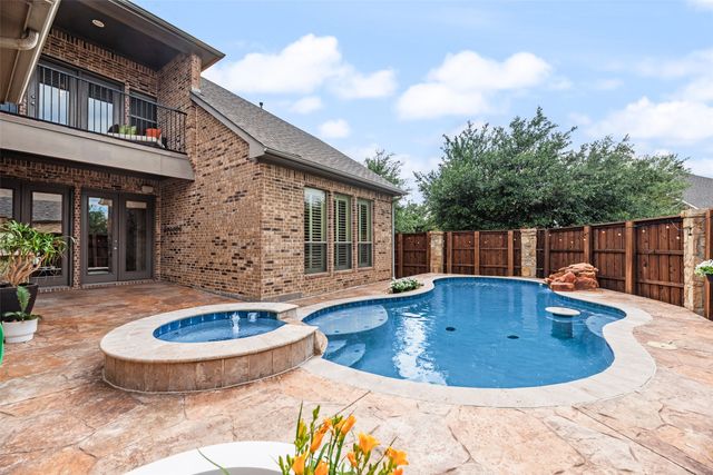 2325 Shoreham Circle, Lewisville, TX 75056