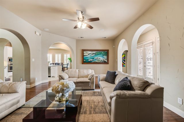 2325 Shoreham Circle, Lewisville, TX 75056