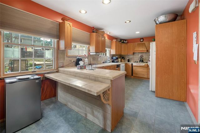11 Stevenson Place, Kearny, NJ 07032