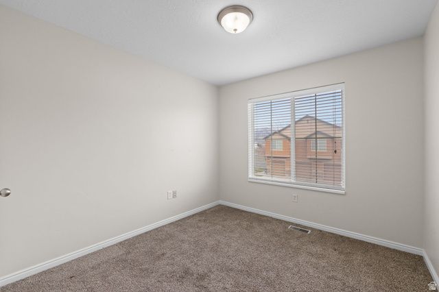 997 W ALLINGTON DR, North Salt Lake, UT 84054