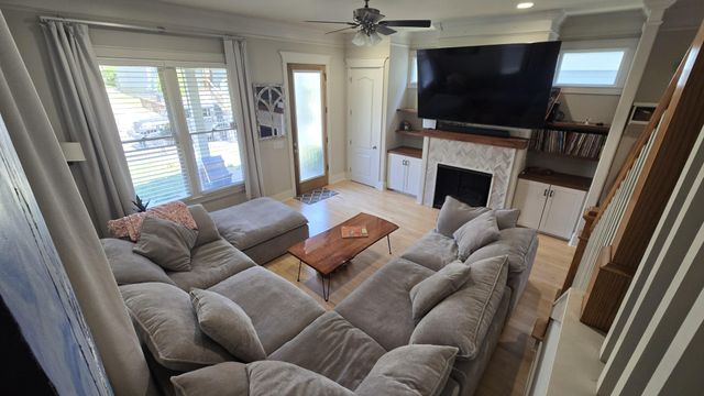 911 Phillips ST, Nashville, TN 37208