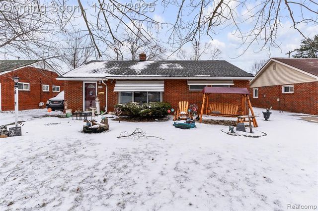 26332 Dale Court, Roseville, MI 48066