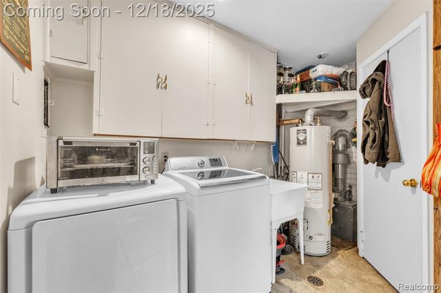 26332 Dale Court, Roseville, MI 48066