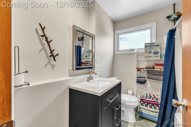 26332 Dale Court, Roseville, MI 48066