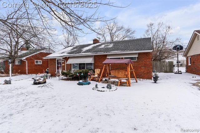 26332 Dale Court, Roseville, MI 48066