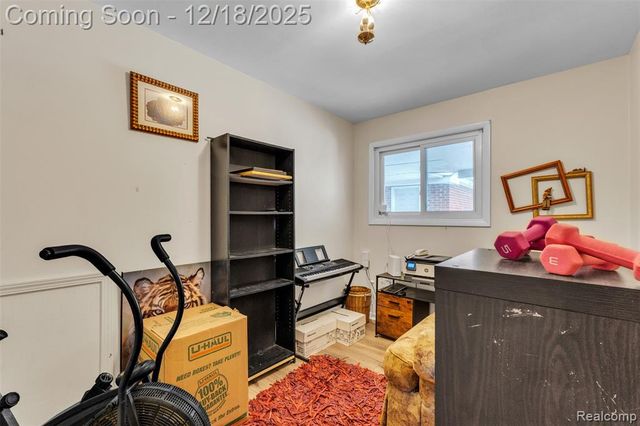 26332 Dale Court, Roseville, MI 48066