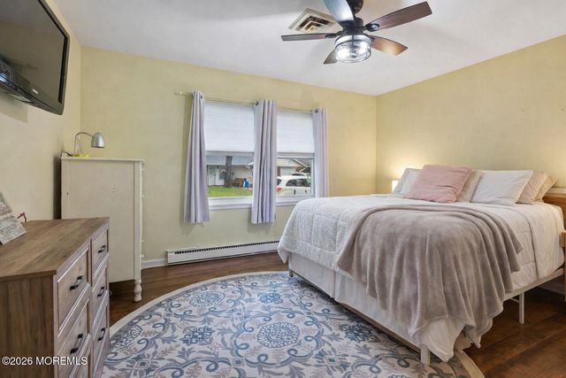609B Lake Point Drive B, Lakewood, NJ 08701