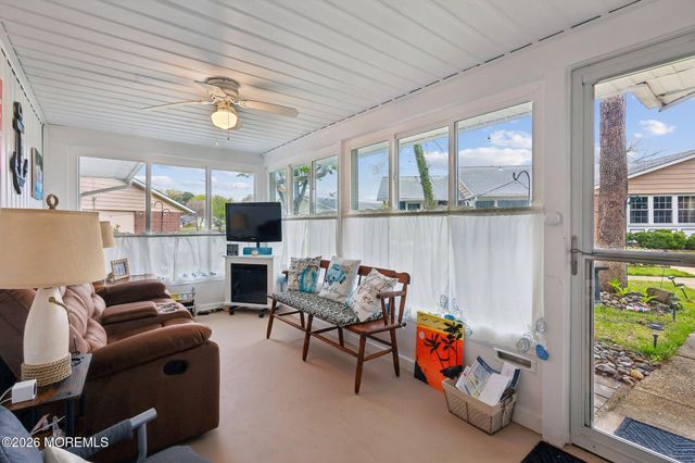 609B Lake Point Drive B, Lakewood, NJ 08701