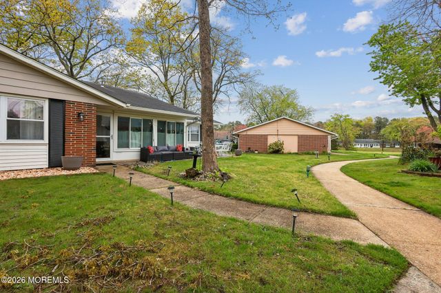 609B Lake Point Drive B, Lakewood, NJ 08701