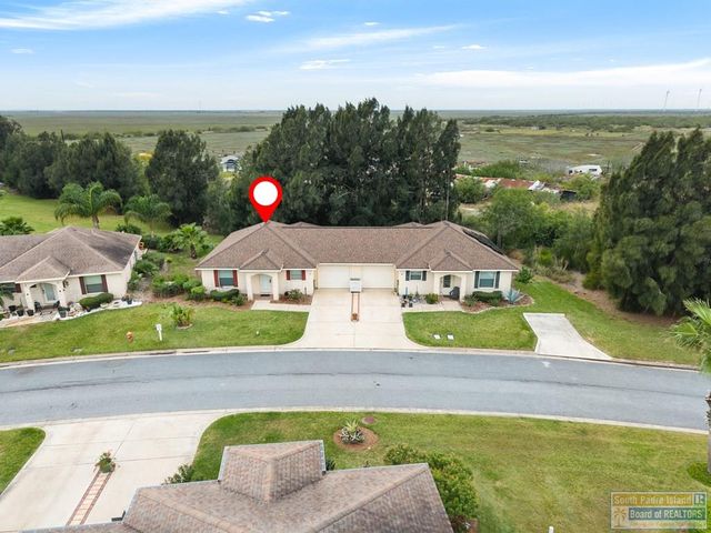 36 Pinehurst Dr., Laguna Vista, TX 78578