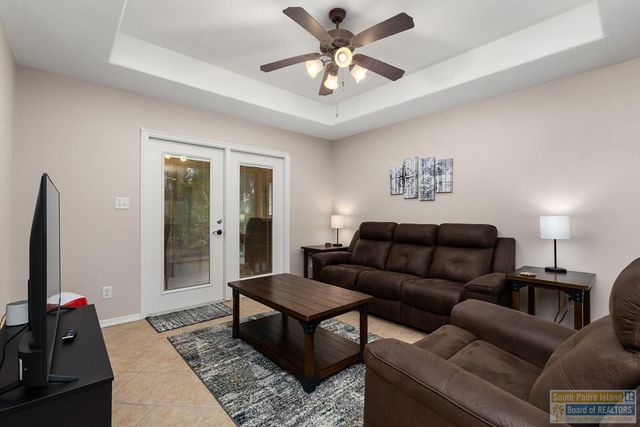 36 Pinehurst Dr., Laguna Vista, TX 78578