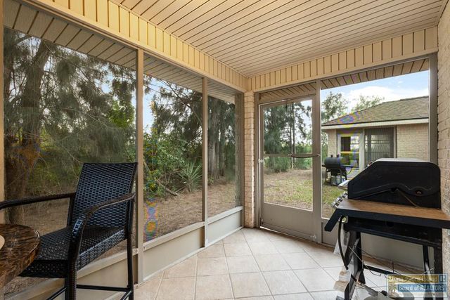 36 Pinehurst Dr., Laguna Vista, TX 78578