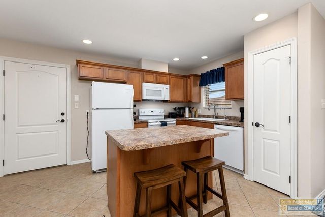 36 Pinehurst Dr., Laguna Vista, TX 78578