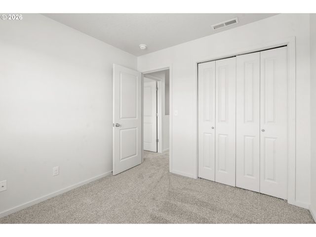 2240 Se 16TH St, Gresham, OR 97080