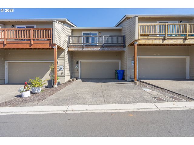 2240 Se 16TH St, Gresham, OR 97080