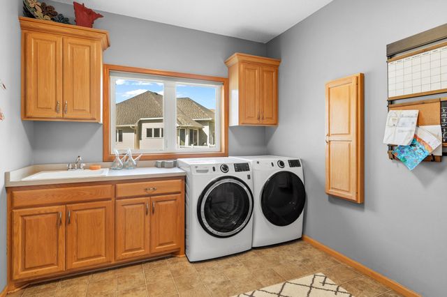 4695 138th Street W, Apple Valley, MN 55124