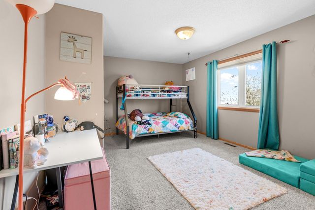 4695 138th Street W, Apple Valley, MN 55124