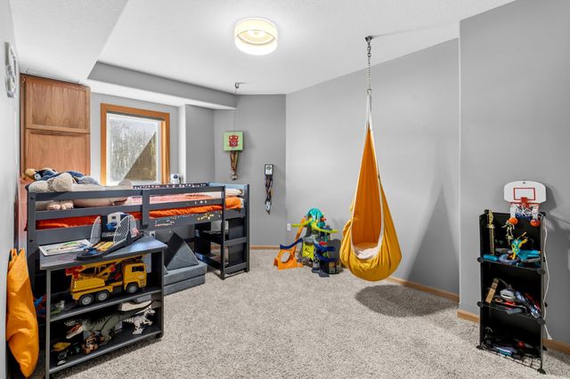 4695 138th Street W, Apple Valley, MN 55124