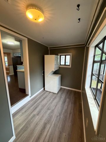 24 Hudson Avenue, Franklin, OH 45005