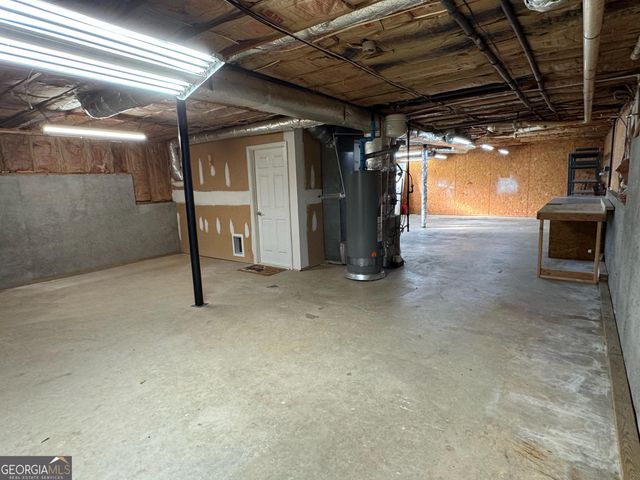 391 Walnut Drive, Woodstock, GA 30189